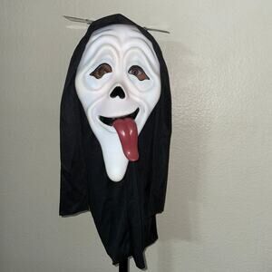 SCARY MOVIE WASSUP! GHOST FACE SPOOF HALLOWEEN MASK TONGUE NEW
